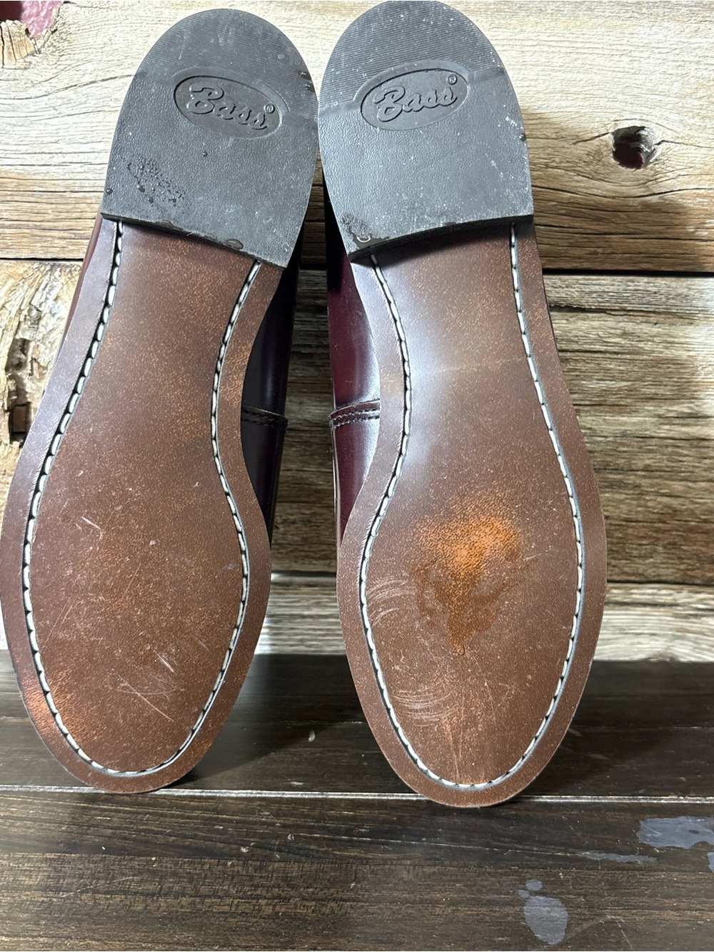 Vintage G.H. Bass & Co. Weejuns burgundy leather penny loafers - Picture 6 of 8